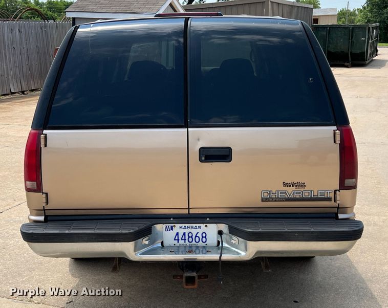 image for item HL9197 1999 Chevrolet Suburban C1500  SUV