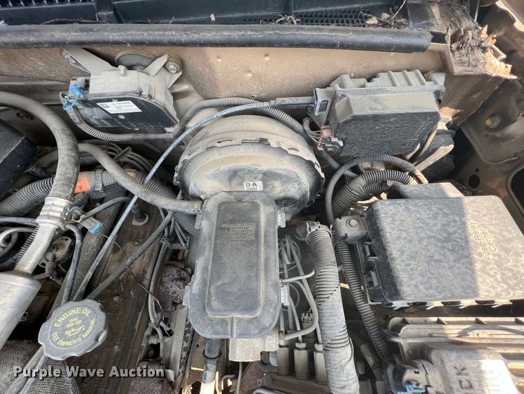 image for item HL9197 1999 Chevrolet Suburban C1500  SUV