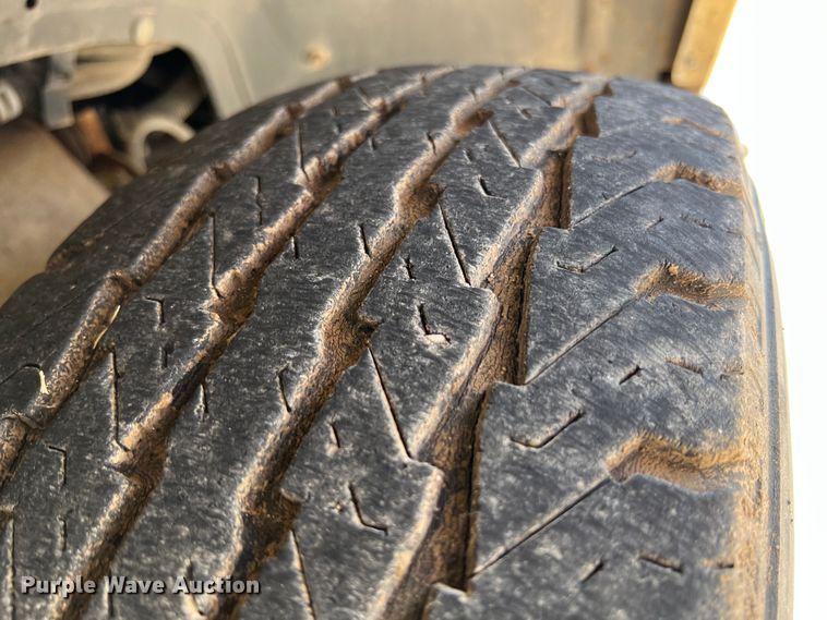 image for item HL9197 1999 Chevrolet Suburban C1500  SUV