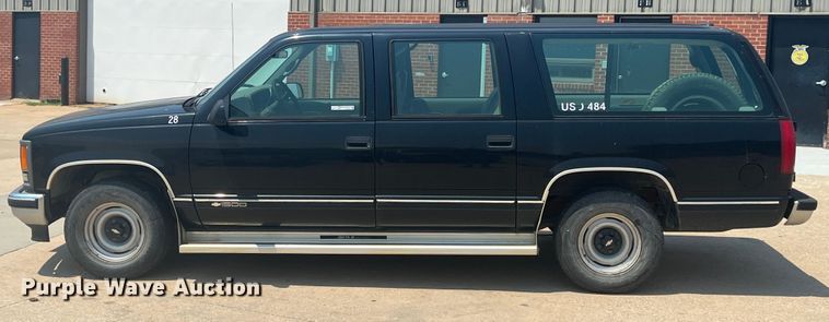 image for item HL9198 1997 Chevrolet Suburban C1500  SUV