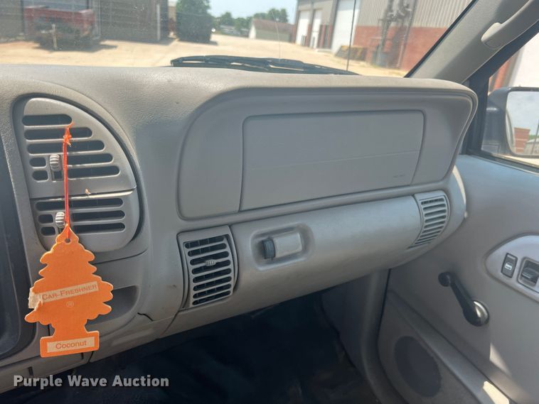 image for item HL9198 1997 Chevrolet Suburban C1500  SUV