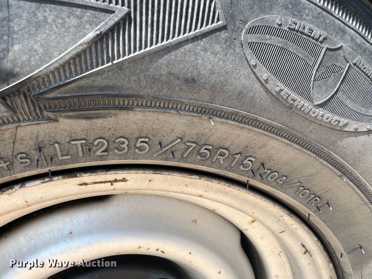 image for item HL9198 1997 Chevrolet Suburban C1500  SUV