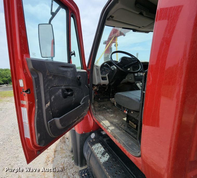 image for item JA9851 2008 International WorkStar 7400  sewer jetter truck