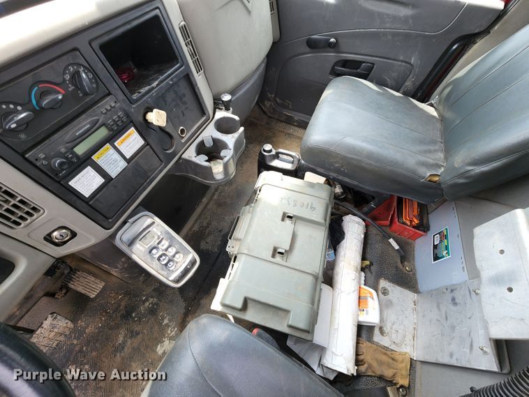 image for item JA9851 2008 International WorkStar 7400  sewer jetter truck