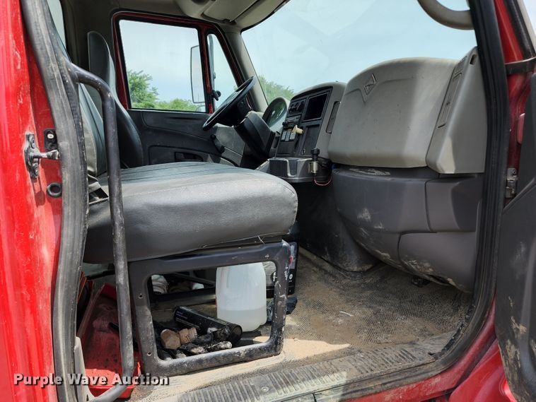 image for item JA9851 2008 International WorkStar 7400  sewer jetter truck