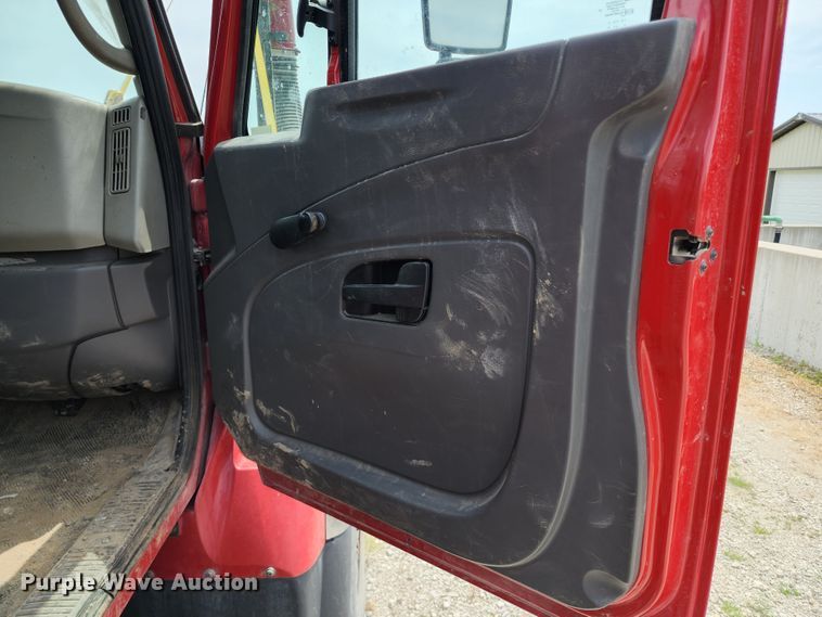 image for item JA9851 2008 International WorkStar 7400  sewer jetter truck