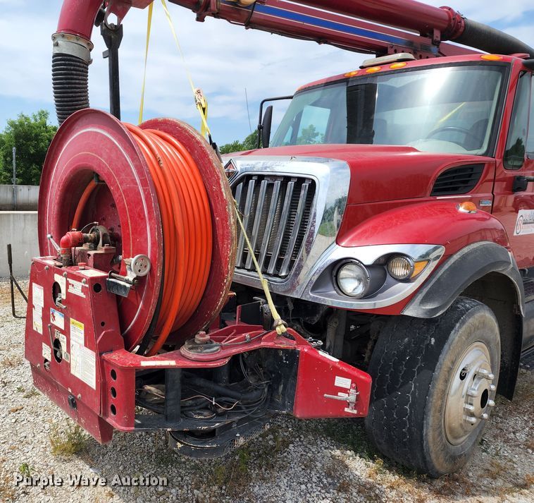 image for item JA9851 2008 International WorkStar 7400  sewer jetter truck