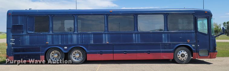 image for item JG9805 2001 Blue Bird  coach bus
