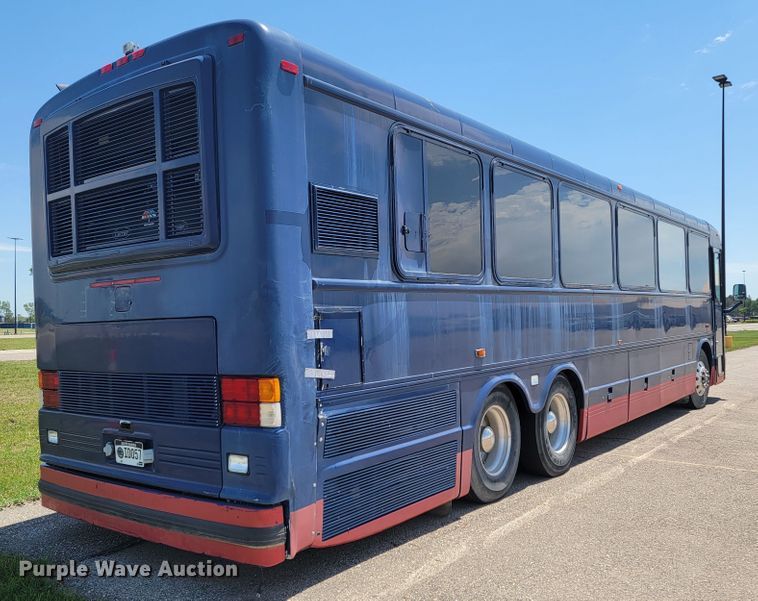 image for item JG9805 2001 Blue Bird  coach bus