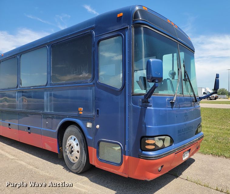 image for item JG9805 2001 Blue Bird  coach bus