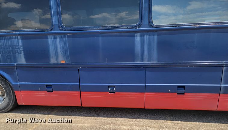 image for item JG9805 2001 Blue Bird  coach bus