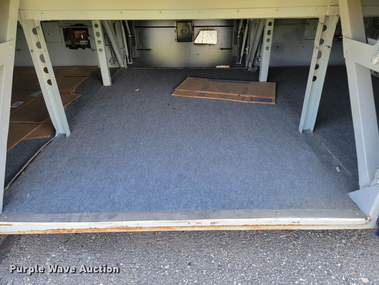 image for item JG9805 2001 Blue Bird  coach bus