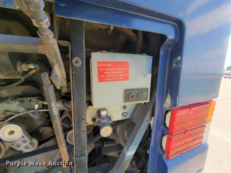 image for item JG9805 2001 Blue Bird  coach bus