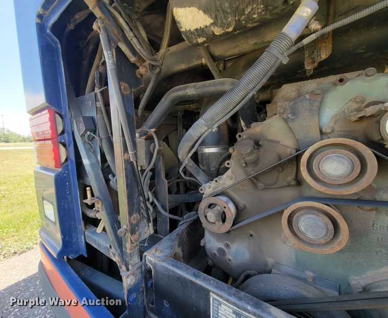 image for item JG9805 2001 Blue Bird  coach bus