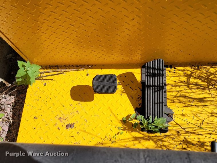 image for item JG9829 Wesley International PC-442-8SA  golf cart