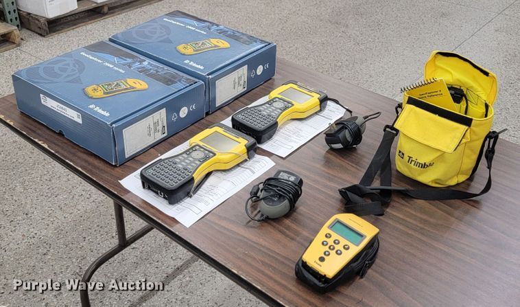 image for item JG9842 (5) Trimble GPS units