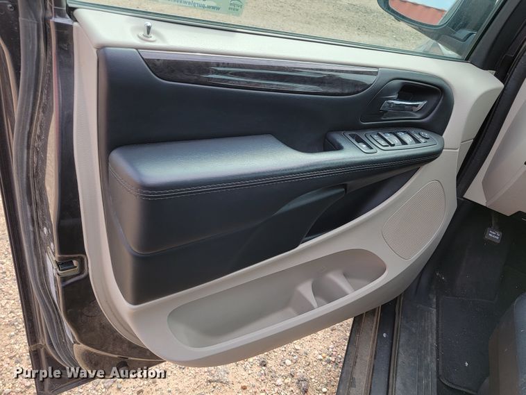 image for item JG9852 2018 Dodge Grand Caravan  van