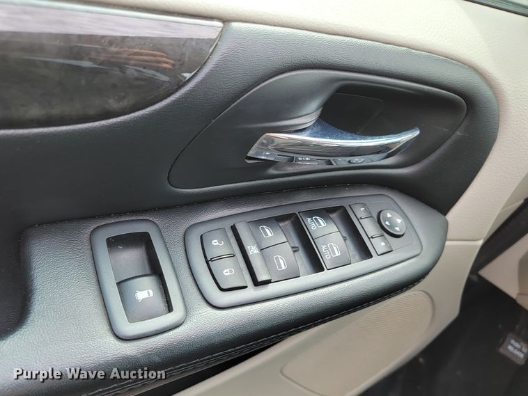 image for item JG9852 2018 Dodge Grand Caravan  van