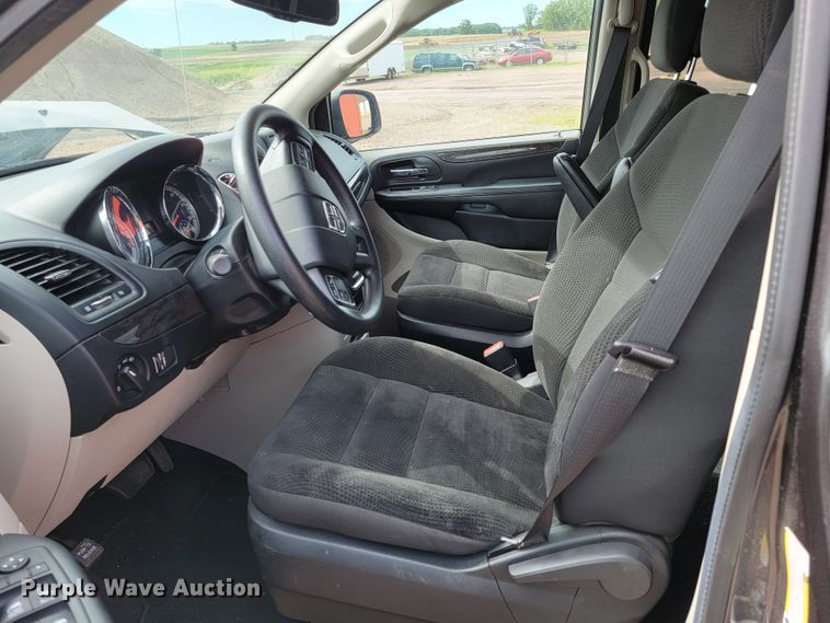 image for item JG9852 2018 Dodge Grand Caravan  van