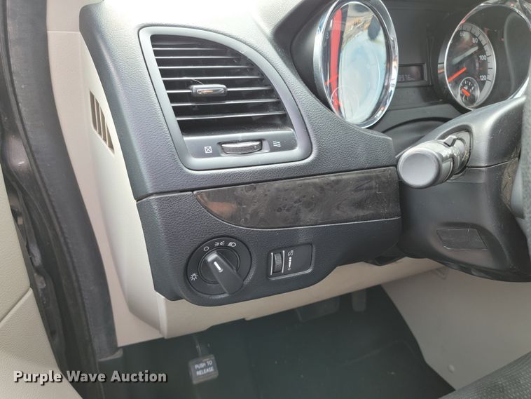 image for item JG9852 2018 Dodge Grand Caravan  van