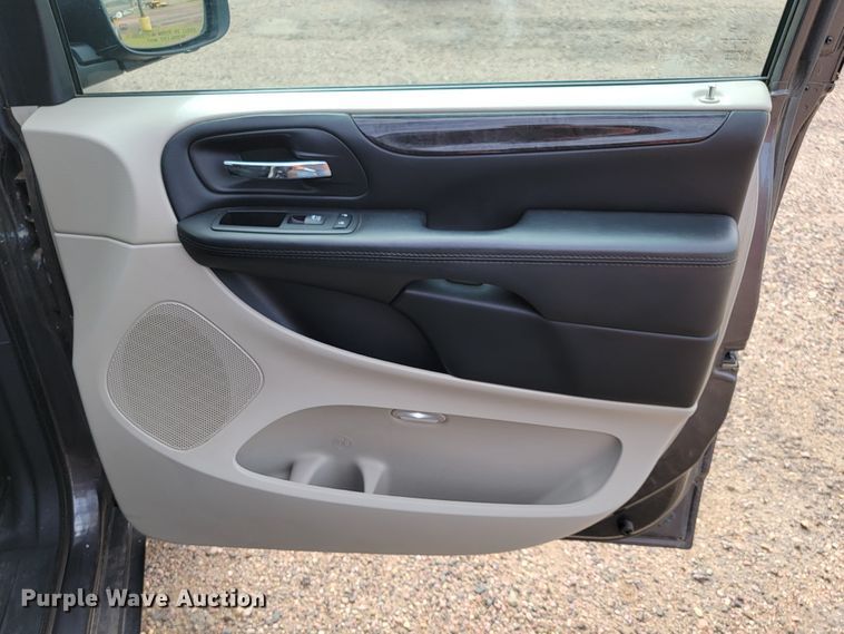 image for item JG9852 2018 Dodge Grand Caravan  van