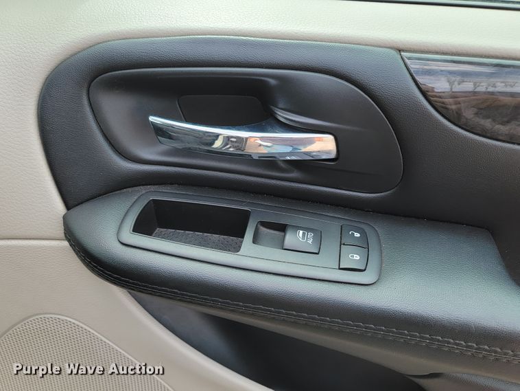 image for item JG9852 2018 Dodge Grand Caravan  van