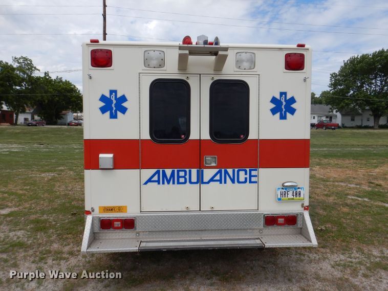 image for item JH9700 1986 Ford E350  ambulance