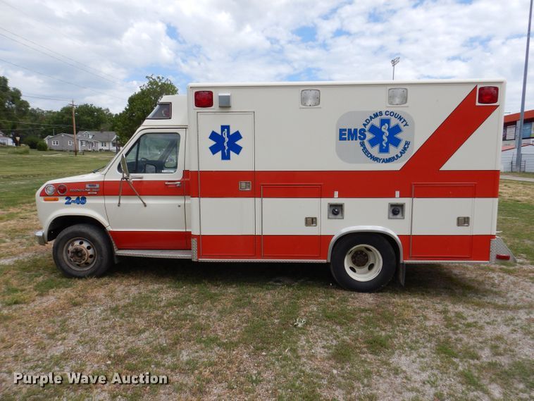 image for item JH9700 1986 Ford E350  ambulance