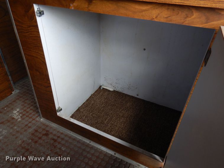 image for item JH9700 1986 Ford E350  ambulance