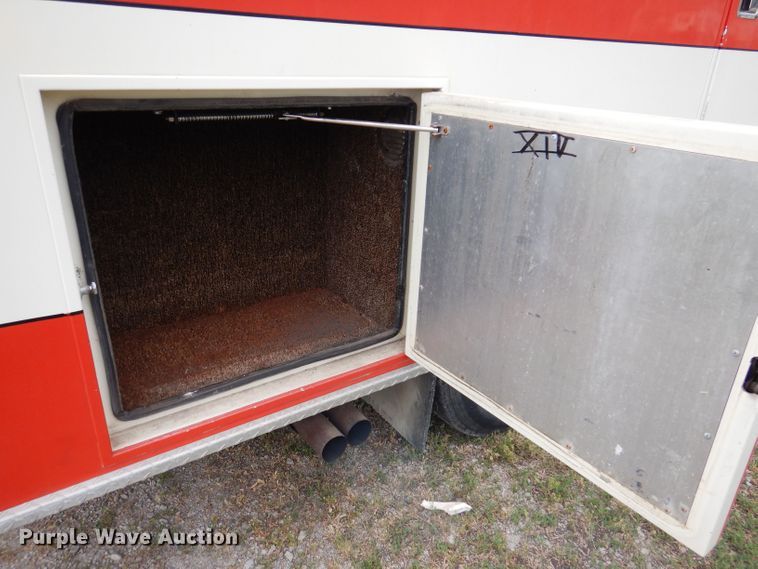 image for item JH9700 1986 Ford E350  ambulance