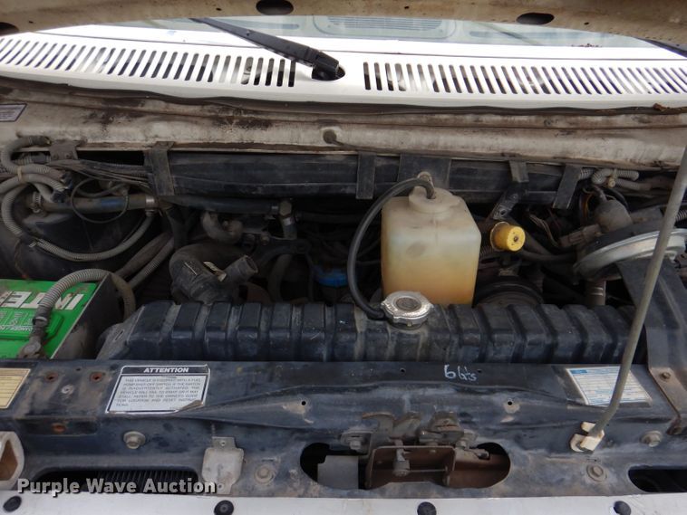 image for item JH9700 1986 Ford E350  ambulance