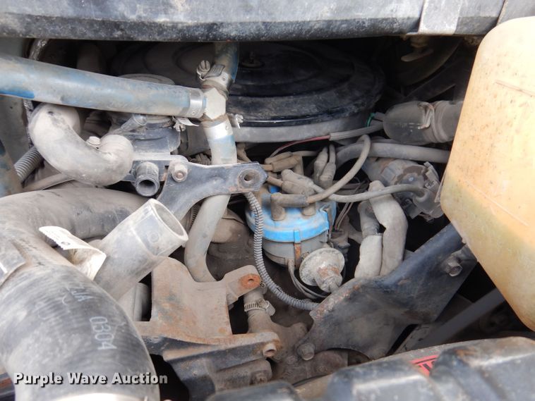 image for item JH9700 1986 Ford E350  ambulance