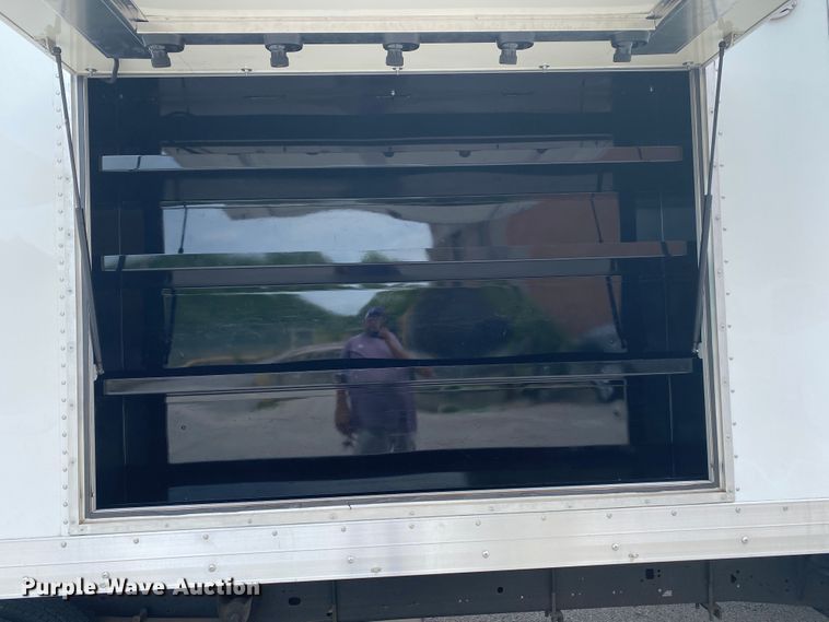 image for item JK9938 2013 Chevrolet Express  box truck