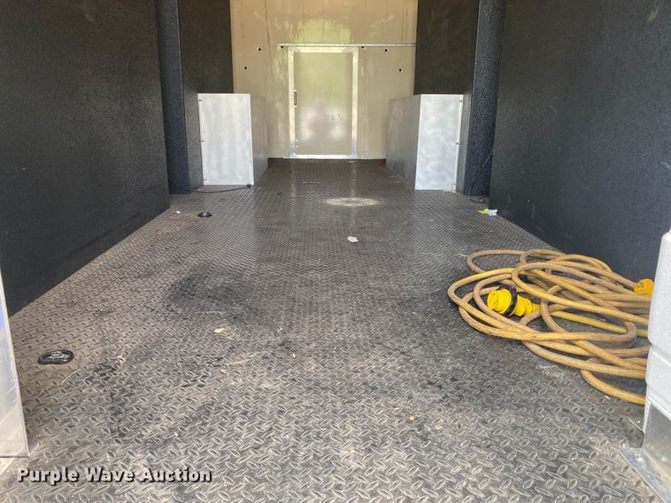 image for item JK9938 2013 Chevrolet Express  box truck