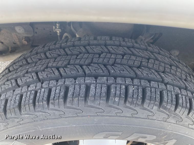 image for item JK9938 2013 Chevrolet Express  box truck