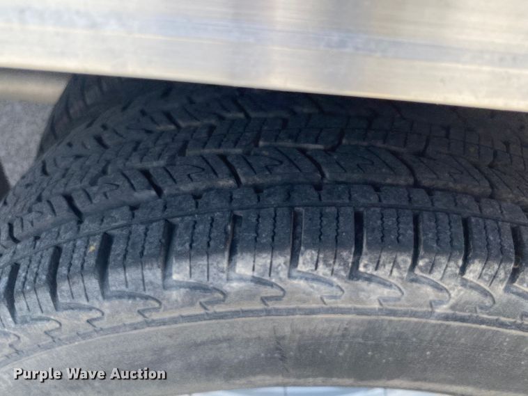 image for item JK9938 2013 Chevrolet Express  box truck