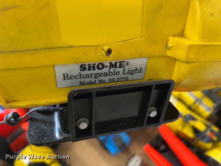 image for item KC9819 Approximately 44 flashlights