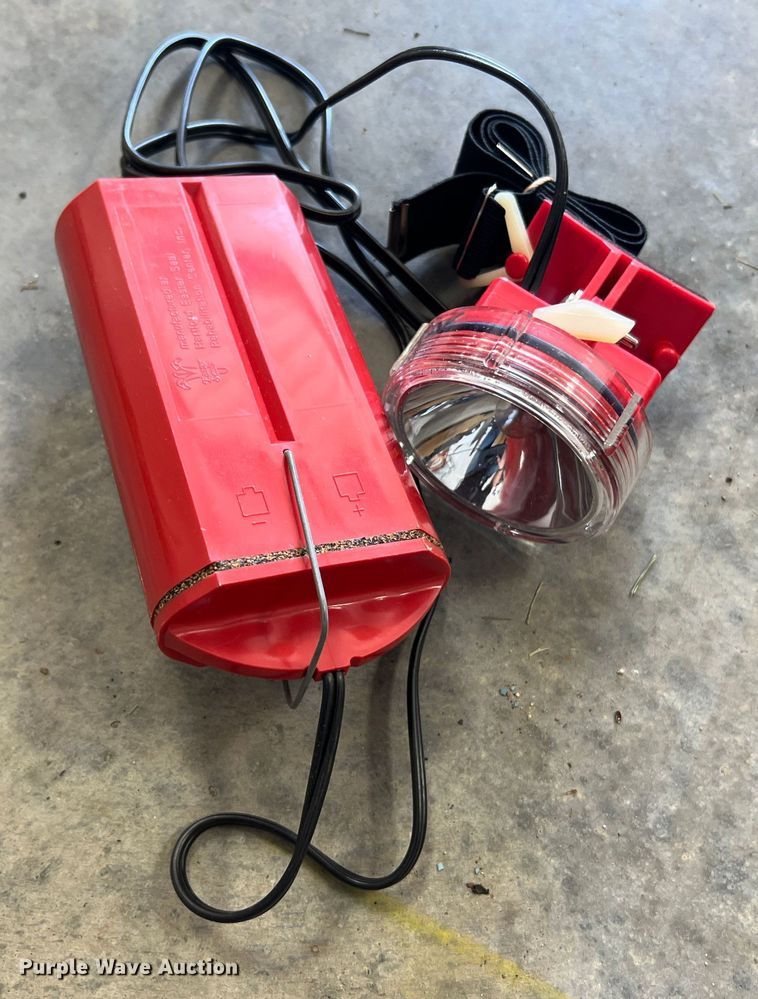 image for item KC9819 Approximately 44 flashlights