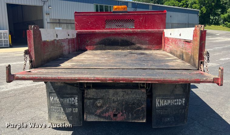 image for item KC9854 2003 Ford F550 XL  dump flatbed pickup truck