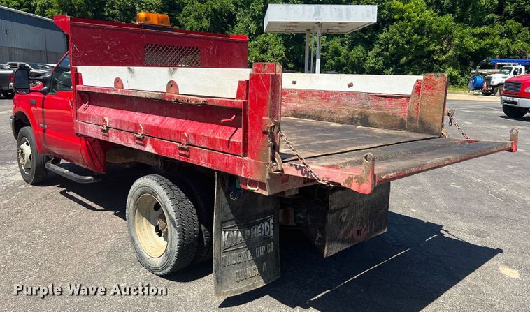 image for item KC9854 2003 Ford F550 XL  dump flatbed pickup truck
