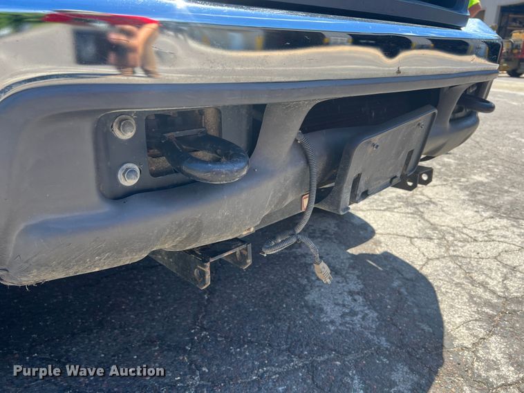 image for item KC9854 2003 Ford F550 XL  dump flatbed pickup truck