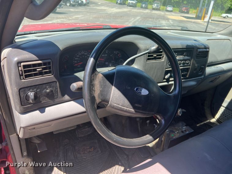 image for item KC9854 2003 Ford F550 XL  dump flatbed pickup truck