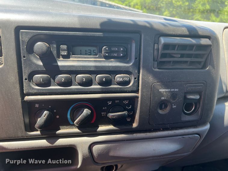 image for item KC9854 2003 Ford F550 XL  dump flatbed pickup truck