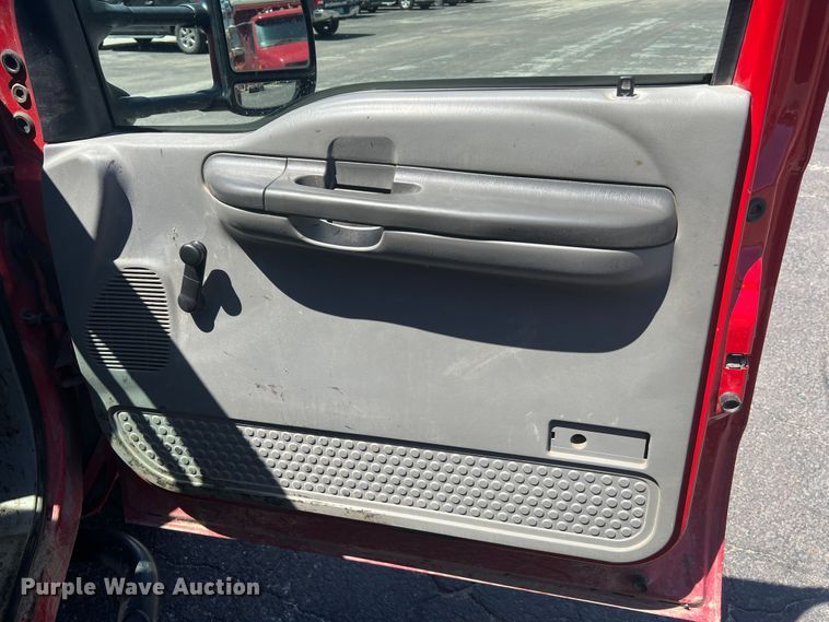 image for item KC9854 2003 Ford F550 XL  dump flatbed pickup truck