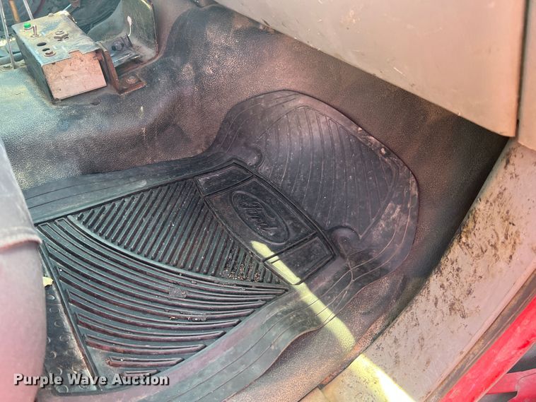 image for item KC9854 2003 Ford F550 XL  dump flatbed pickup truck