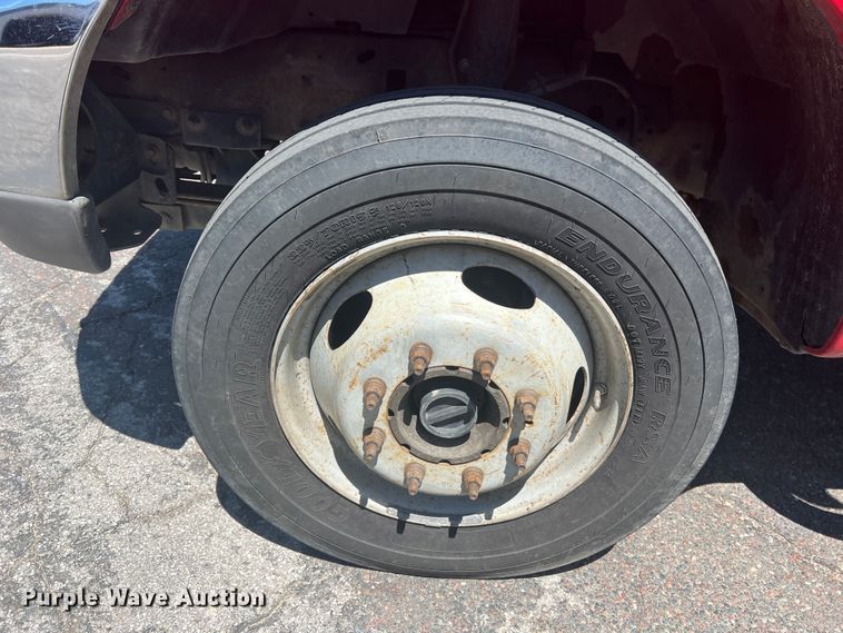 image for item KC9854 2003 Ford F550 XL  dump flatbed pickup truck