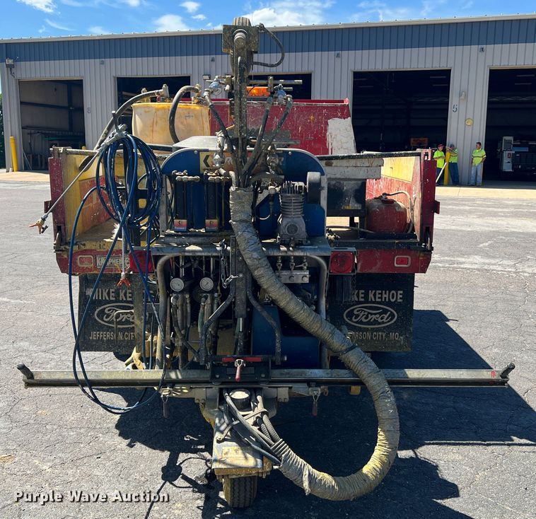 image for item KC9857 1999 Ford F550 XL  dump flatbed truck with paint striper