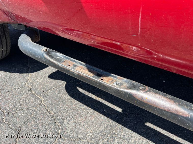 image for item KC9857 1999 Ford F550 XL  dump flatbed truck with paint striper