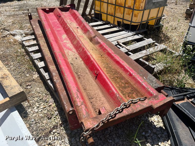 image for item KC9857 1999 Ford F550 XL  dump flatbed truck with paint striper