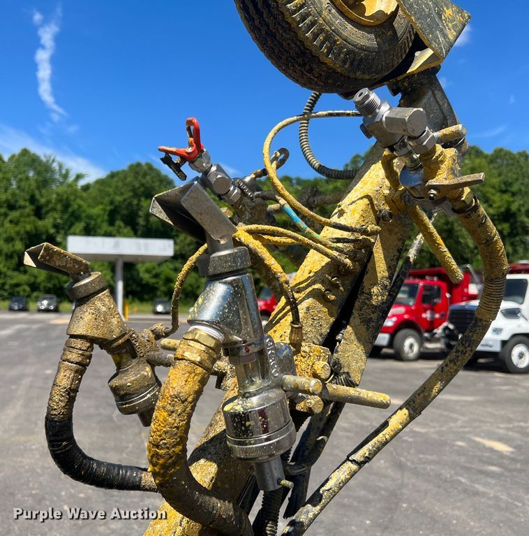 image for item KC9857 1999 Ford F550 XL  dump flatbed truck with paint striper